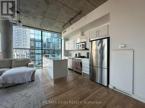 1304 - 25 Oxley Street, Toronto (Waterfront Communities), ON - Indoor Photo Showing Kitchen With Stainless Steel Kitchen