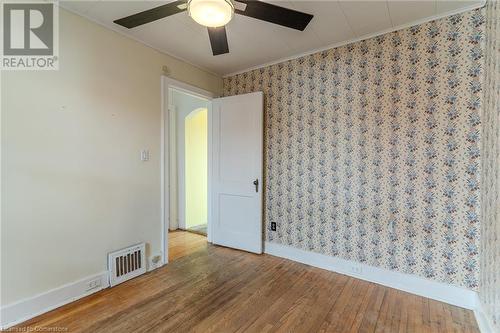 15 Queensbury Road, Fort Erie, ON - Indoor Photo Showing Other Room