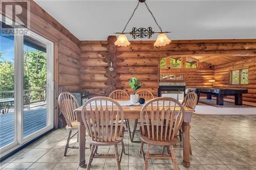 8281 Chippewa Road E, Hamilton, ON - Indoor Photo Showing Dining Room