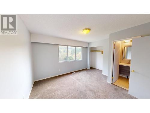 1324 Moffat Avenue, Quesnel, BC - Indoor Photo Showing Other Room