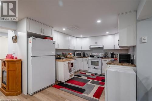 81 Hamilton Street N, Waterdown, ON - Indoor Photo Showing Kitchen