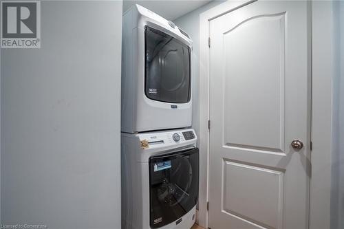 81 Hamilton Street N, Waterdown, ON - Indoor Photo Showing Laundry Room