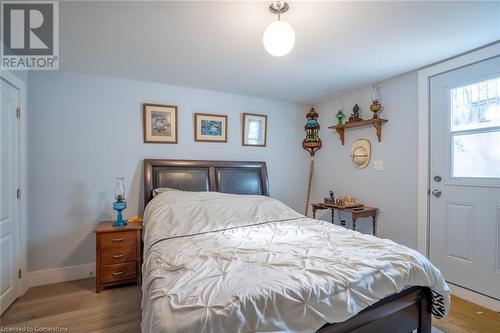 81 Hamilton Street N, Waterdown, ON - Indoor Photo Showing Bedroom