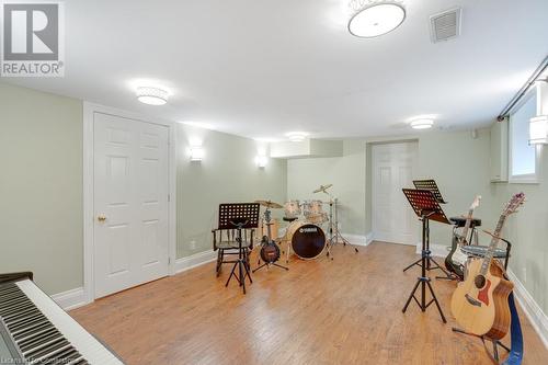 676 King Road, Burlington, ON - Indoor Photo Showing Other Room