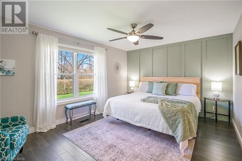 5 Pine Street, Niagara-On-The-Lake, ON - Indoor Photo Showing Bedroom