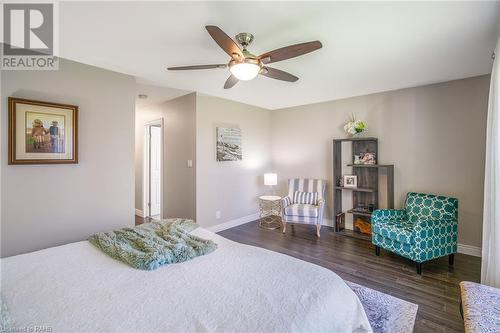 5 Pine Street, Niagara-On-The-Lake, ON - Indoor Photo Showing Bedroom