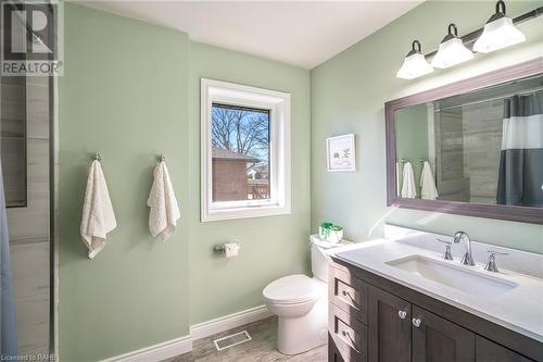 5 Pine Street, Niagara-On-The-Lake, ON - Indoor Photo Showing Bathroom