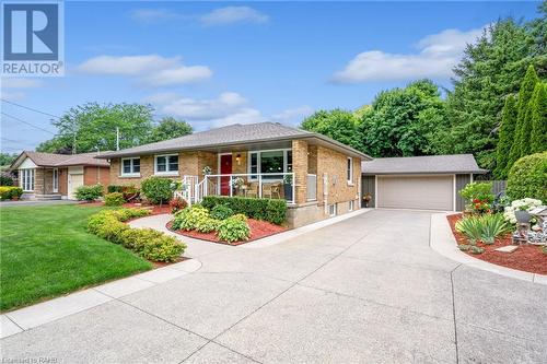 5 Pine Street, Niagara-On-The-Lake, ON - Outdoor With Deck Patio Veranda With Facade