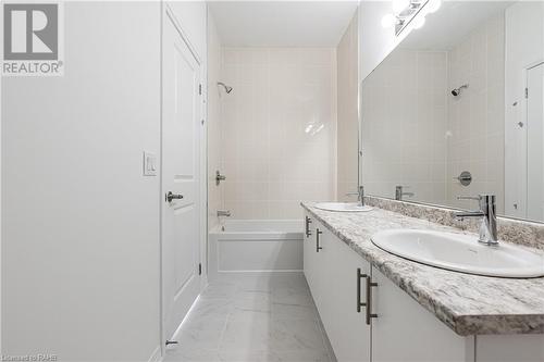 16 Sidney Rose Common, St. Catharines, ON - Indoor Photo Showing Bathroom