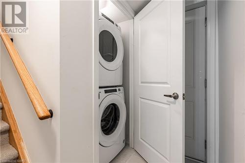 16 Sidney Rose Common, St. Catharines, ON - Indoor Photo Showing Laundry Room