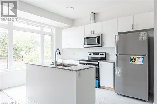 16 Sidney Rose Common, St. Catharines, ON - Indoor Photo Showing Kitchen