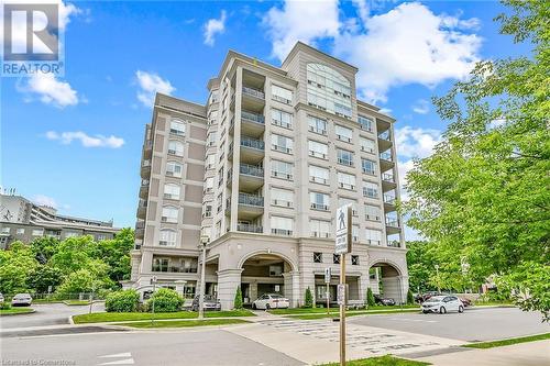 2000 Creekside Drive Unit# 305, Dundas, ON - Outdoor With Balcony With Facade