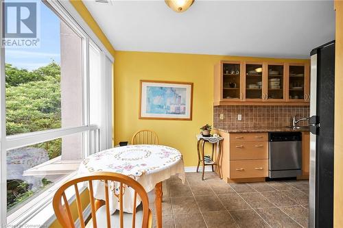 2000 Creekside Drive Unit# 305, Dundas, ON - Indoor Photo Showing Dining Room