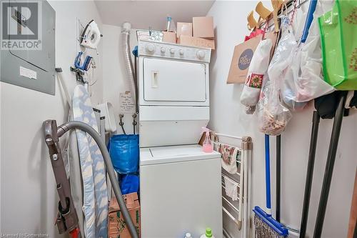 2000 Creekside Drive Unit# 305, Dundas, ON - Indoor Photo Showing Laundry Room