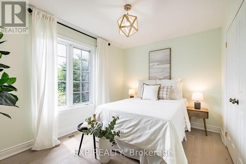 138 Johnston Court, Alnwick/Haldimand (Grafton), ON - Indoor Photo Showing Bedroom