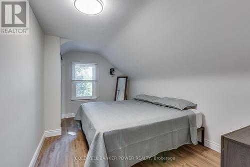 56 Fairview Avenue, London, ON - Indoor Photo Showing Bedroom