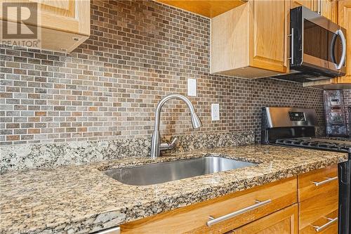 412 Melanie Crescent, Ancaster, ON - Indoor Photo Showing Kitchen