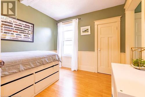 49 Rutherford Avenue, Hamilton, ON - Indoor Photo Showing Bedroom