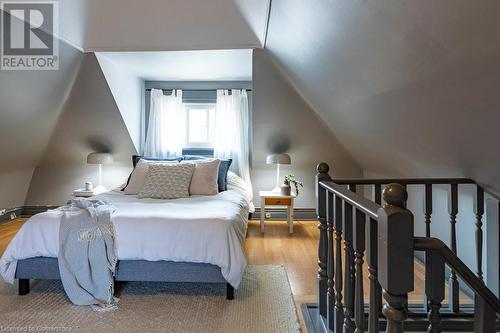 49 Rutherford Avenue, Hamilton, ON - Indoor Photo Showing Bedroom