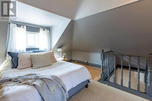 49 Rutherford Avenue, Hamilton, ON - Indoor Photo Showing Bedroom