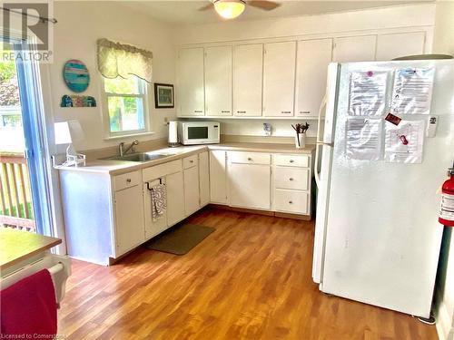 Sun filled kitchen. - 322 Oxford Avenue, Crystal Beach, ON - Indoor Photo Showing Kitchen