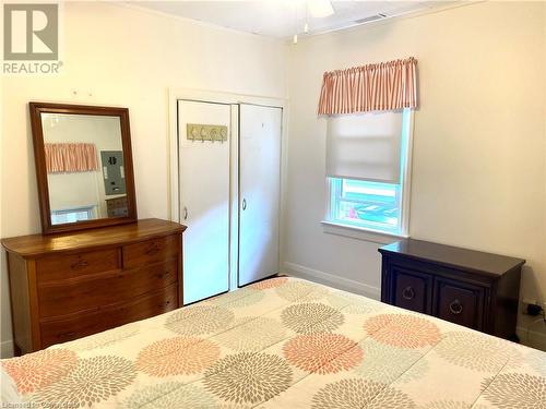 Double closet and a vanity. - 322 Oxford Avenue, Crystal Beach, ON - Indoor Photo Showing Bedroom