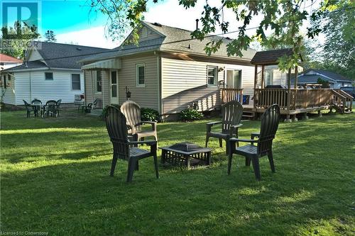 Huge side and back yard, with a Firepit! - 322 Oxford Avenue, Crystal Beach, ON - Outdoor With Deck Patio Veranda