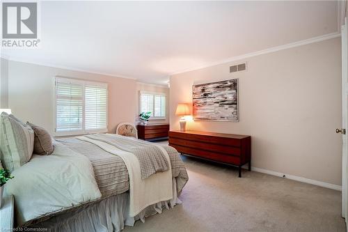 6 Wade Road, Ancaster, ON - Indoor Photo Showing Bedroom