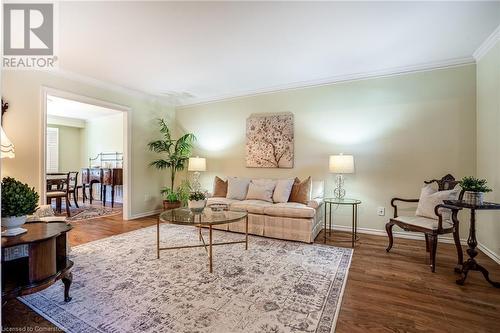 6 Wade Road, Ancaster, ON - Indoor Photo Showing Living Room