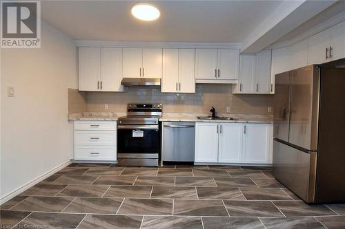 14 Graham Avenue S, Hamilton, ON - Indoor Photo Showing Kitchen