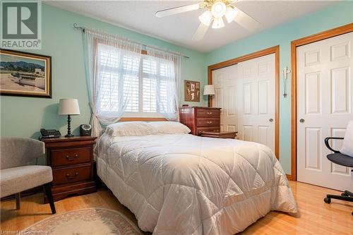 13 Marks Crescent, St. Catharines, ON - Indoor Photo Showing Bedroom