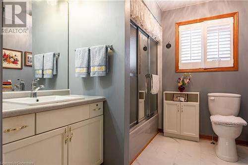 13 Marks Crescent, St. Catharines, ON - Indoor Photo Showing Bathroom