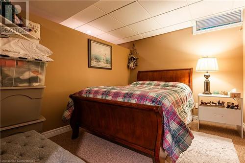 13 Marks Crescent, St. Catharines, ON - Indoor Photo Showing Bedroom