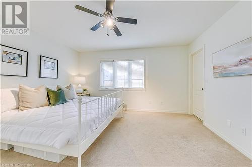 4220 Thomas Alton Boulevard, Burlington, ON - Indoor Photo Showing Bedroom