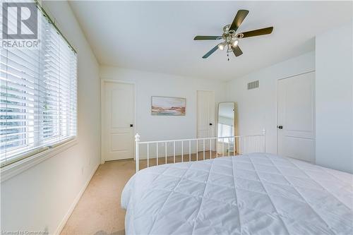 4220 Thomas Alton Boulevard, Burlington, ON - Indoor Photo Showing Bedroom