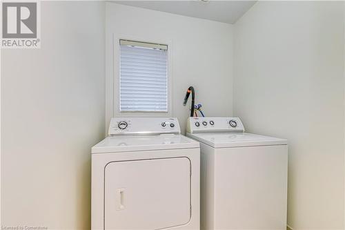 4220 Thomas Alton Boulevard, Burlington, ON - Indoor Photo Showing Laundry Room