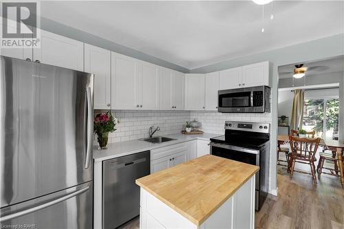 29 Quail Drive Unit# 11, Hamilton, ON - Indoor Photo Showing Kitchen With Stainless Steel Kitchen