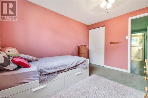 29 Quail Drive Unit# 11, Hamilton, ON - Indoor Photo Showing Bedroom