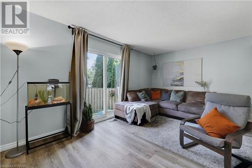 29 Quail Drive Unit# 11, Hamilton, ON - Indoor Photo Showing Living Room