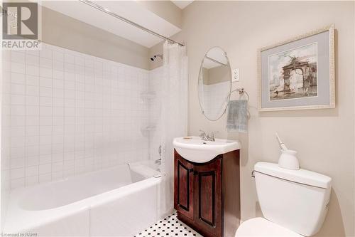 2329 Sharron Street, Burlington, ON - Indoor Photo Showing Bathroom