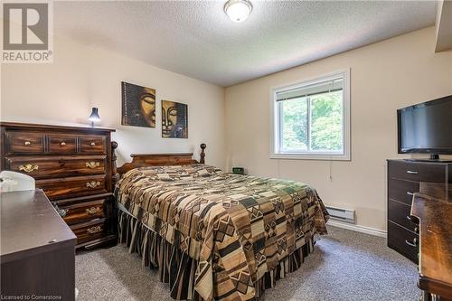 4434 Leader Lane, Niagara Falls, ON - Indoor Photo Showing Bedroom