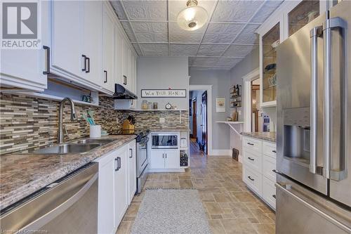 166 Ottawa Street S, Hamilton, ON - Indoor Photo Showing Kitchen With Stainless Steel Kitchen With Double Sink With Upgraded Kitchen