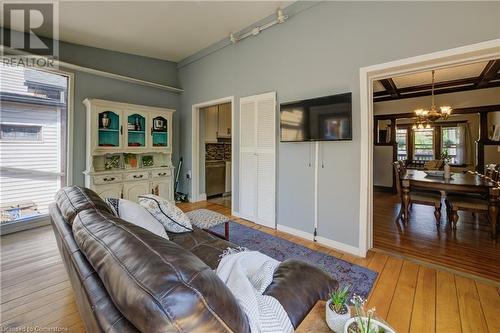 166 Ottawa Street S, Hamilton, ON - Indoor Photo Showing Bedroom