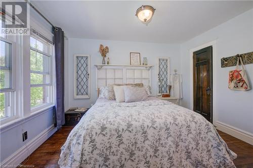 166 Ottawa Street S, Hamilton, ON - Indoor Photo Showing Bedroom