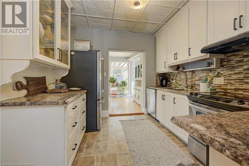 166 Ottawa Street S, Hamilton, ON - Indoor Photo Showing Kitchen