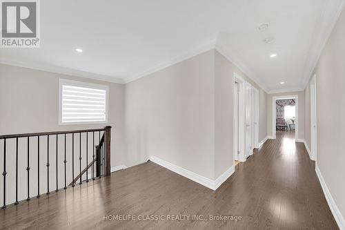 105 Mckenzie Way, Bradford West Gwillimbury (Bradford), ON - Indoor Photo Showing Laundry Room