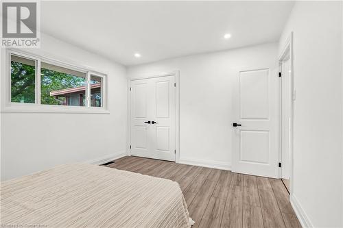 262 Barton Street, Stoney Creek, ON - Indoor Photo Showing Bedroom