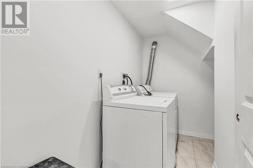 262 Barton Street, Stoney Creek, ON - Indoor Photo Showing Laundry Room