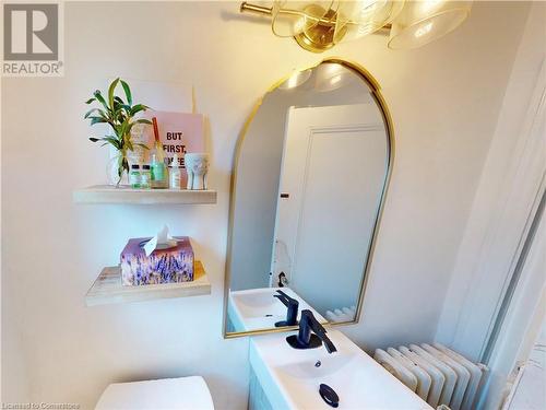 Powder Room - 5953 Carlton Avenue, Niagara Falls, ON - Indoor Photo Showing Bathroom