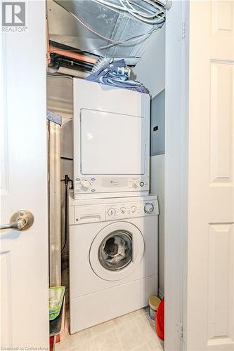 1800 Walkers Line Unit# 310, Burlington, ON - Indoor Photo Showing Laundry Room